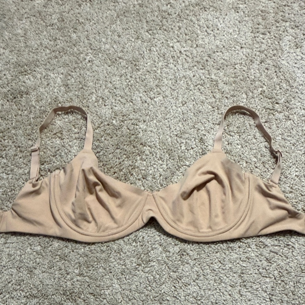Skims Nude Color Underwire Bra 32DDD